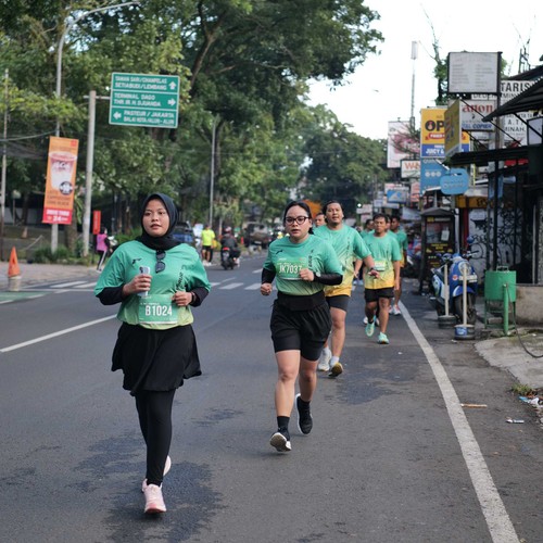 Race photo from BAUR RUN 2025