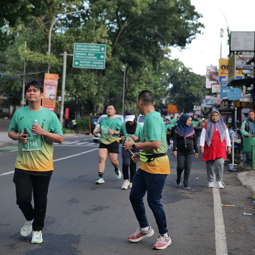 Race photo from BAUR RUN 2025