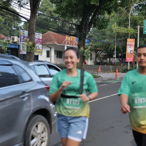 Race photo from BAUR RUN 2025