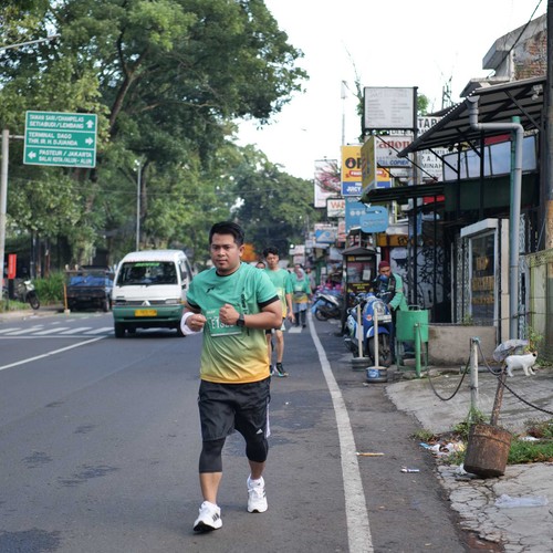 Race photo from BAUR RUN 2025
