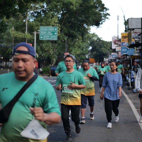 Race photo from BAUR RUN 2025