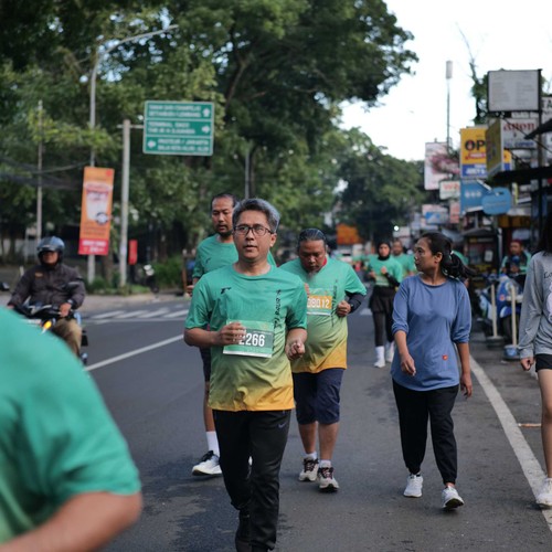Race photo from BAUR RUN 2025