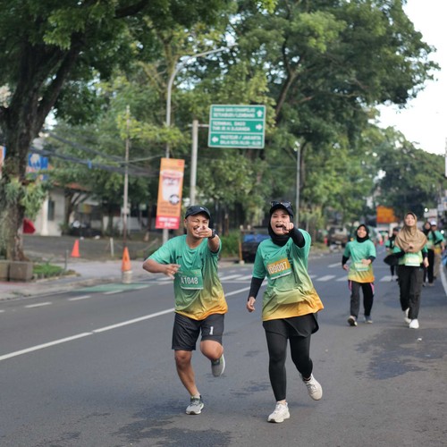Race photo from BAUR RUN 2025
