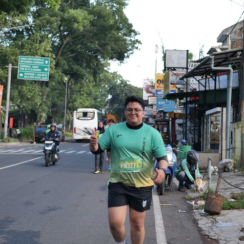Race photo from BAUR RUN 2025