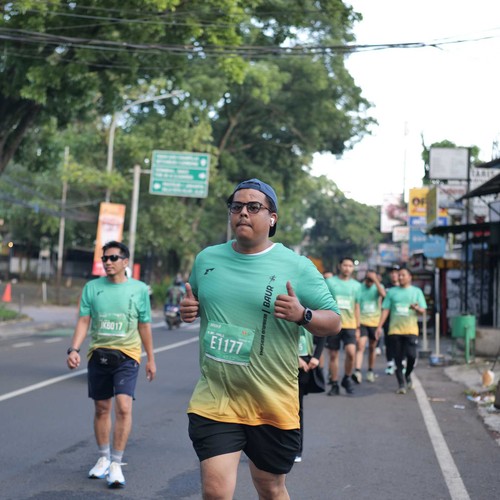 Race photo from BAUR RUN 2025