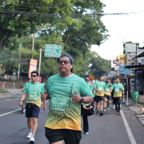 Race photo from BAUR RUN 2025