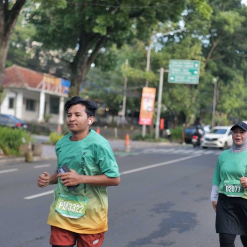 Race photo from BAUR RUN 2025
