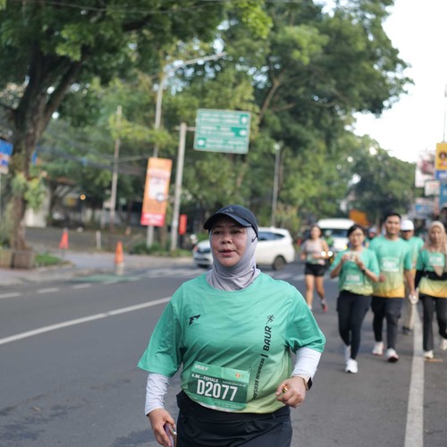 Race photo from BAUR RUN 2025