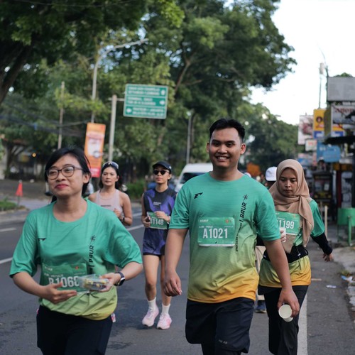 Race photo from BAUR RUN 2025
