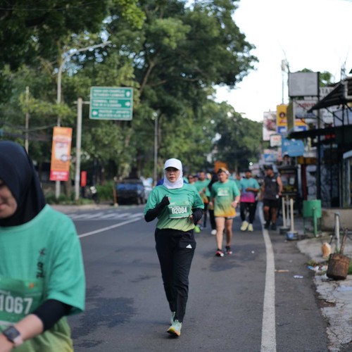 Race photo from BAUR RUN 2025