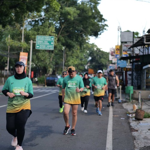 Race photo from BAUR RUN 2025
