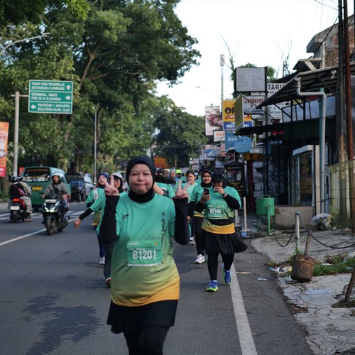 Race photo from BAUR RUN 2025