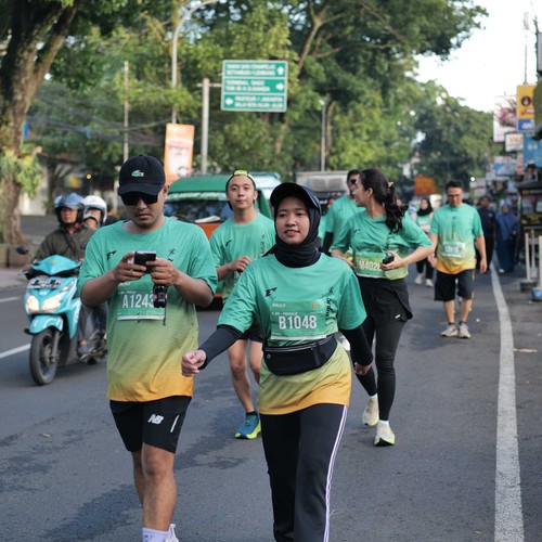 Race photo from BAUR RUN 2025