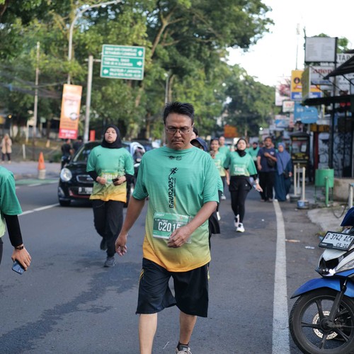 Race photo from BAUR RUN 2025