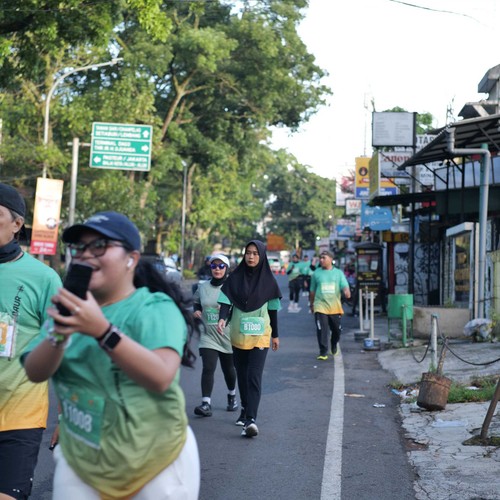 Race photo from BAUR RUN 2025