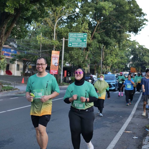 Race photo from BAUR RUN 2025