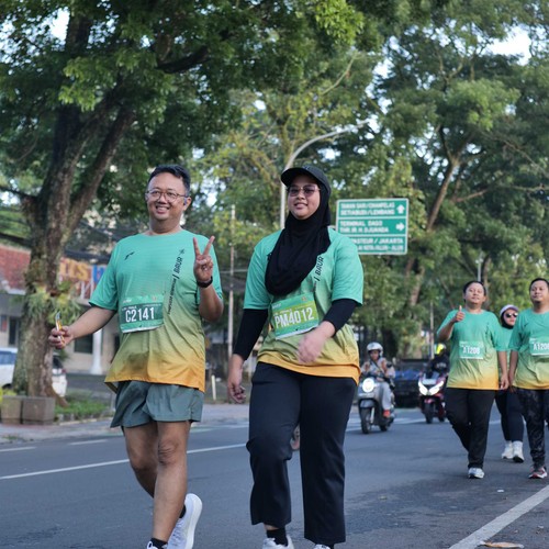 Race photo from BAUR RUN 2025