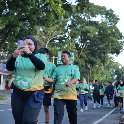 Race photo from BAUR RUN 2025