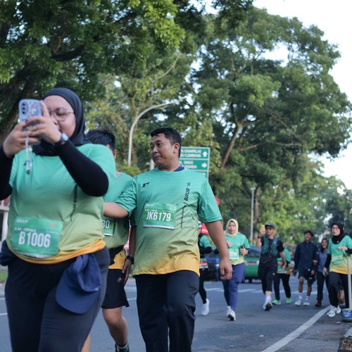 Race photo from BAUR RUN 2025