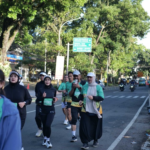 Race photo from BAUR RUN 2025
