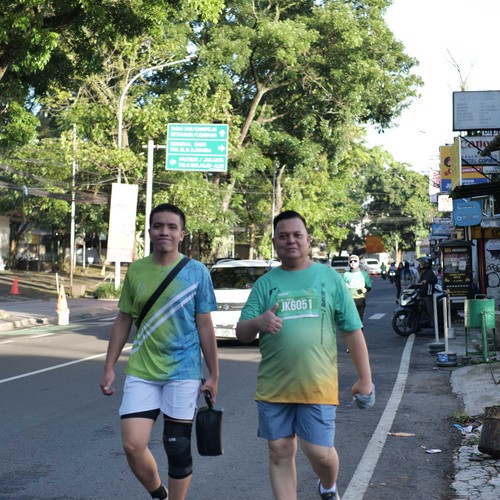 Race photo from BAUR RUN 2025