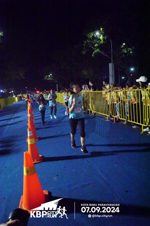 Race photo from KBP City Run 2024