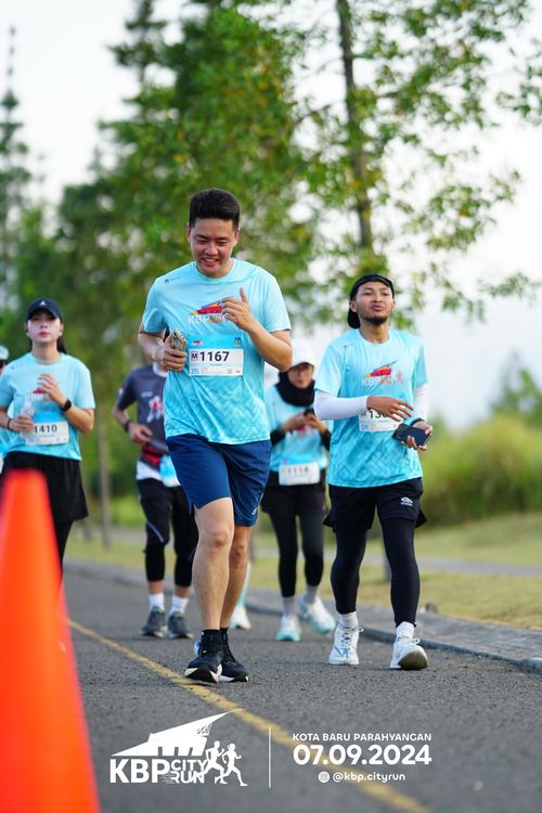 Race photo from KBP City Run 2024