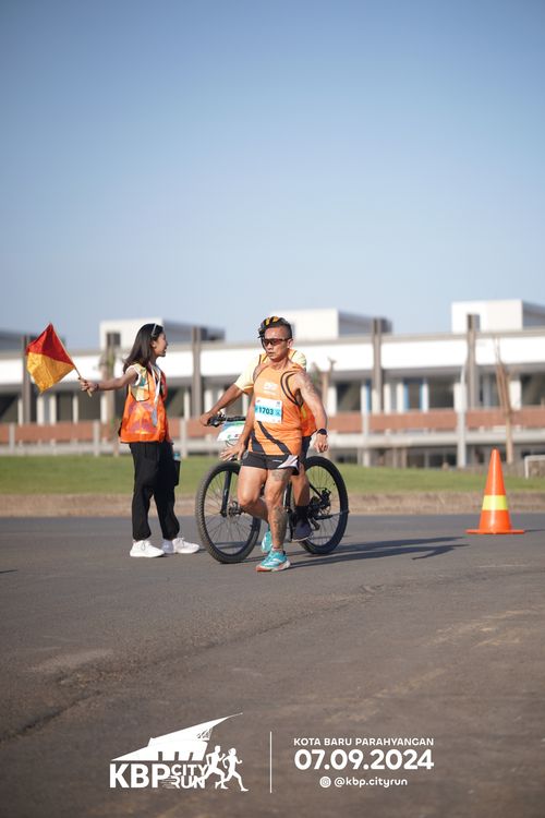 Race photo from KBP City Run 2024