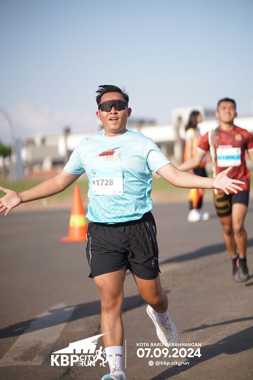 Race photo from KBP City Run 2024