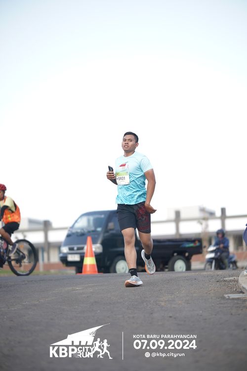 Race photo from KBP City Run 2024