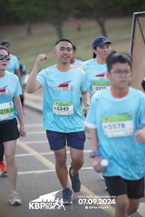 Race photo from KBP City Run 2024