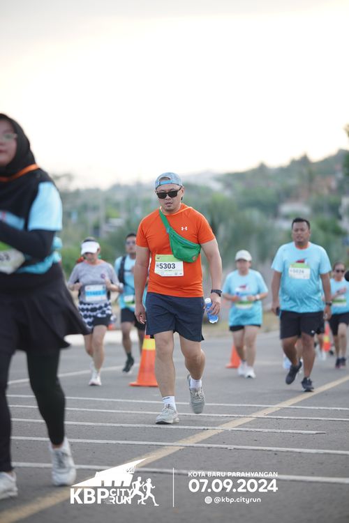 Race photo from KBP City Run 2024