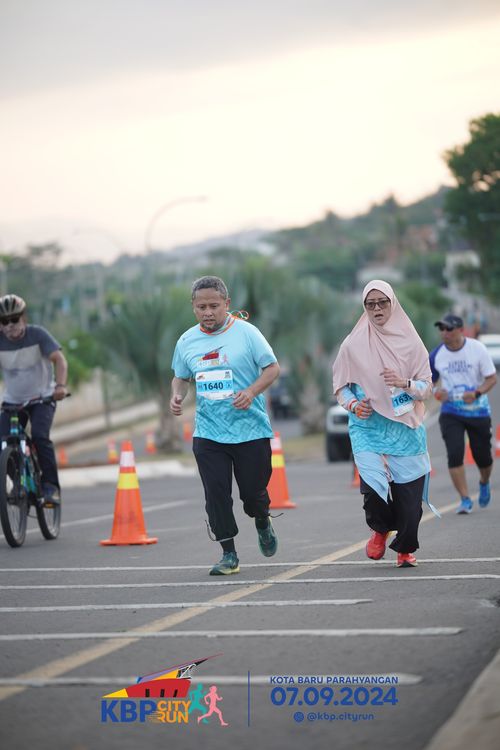 Race photo from KBP City Run 2024