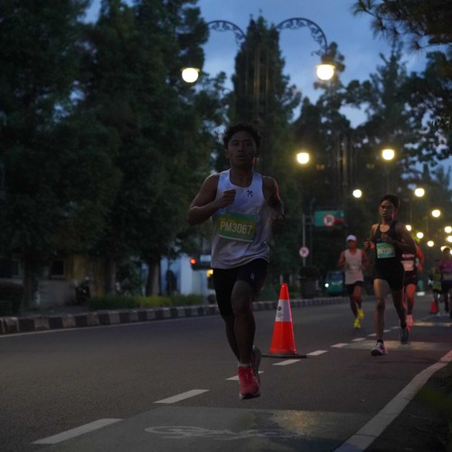 Race photo from BAUR RUN 2025