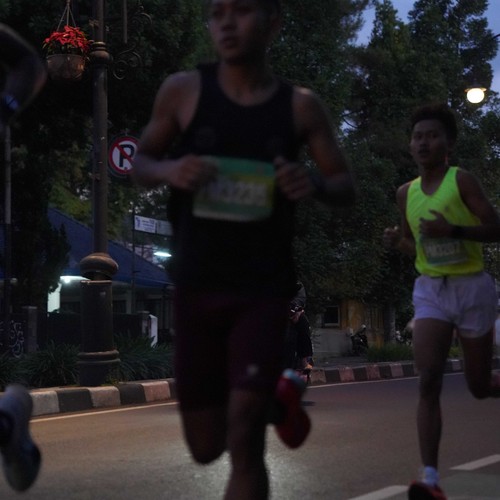 Race photo from BAUR RUN 2025