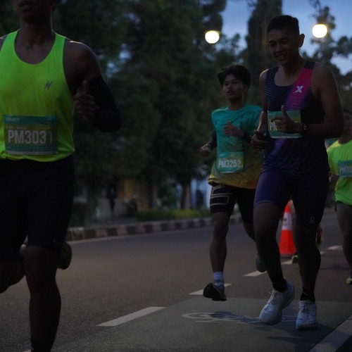 Race photo from BAUR RUN 2025