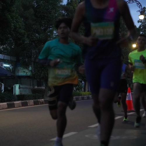 Race photo from BAUR RUN 2025