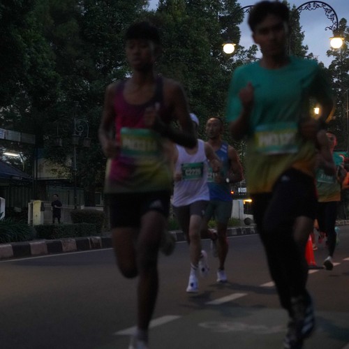 Race photo from BAUR RUN 2025