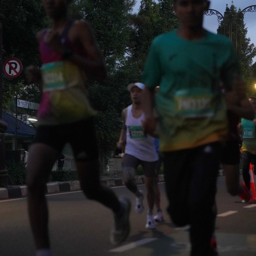 Race photo from BAUR RUN 2025