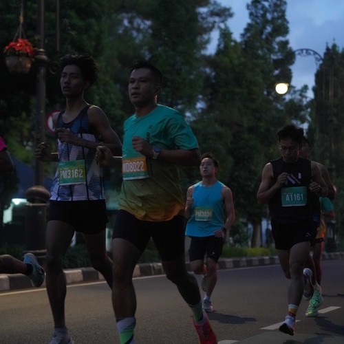 Race photo from BAUR RUN 2025