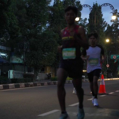 Race photo from BAUR RUN 2025