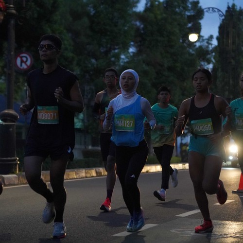 Race photo from BAUR RUN 2025