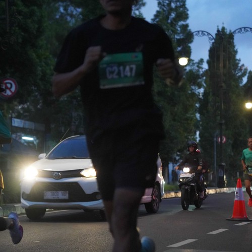 Race photo from BAUR RUN 2025