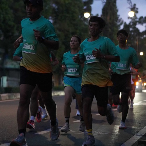 Race photo from BAUR RUN 2025