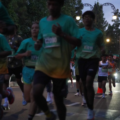 Race photo from BAUR RUN 2025