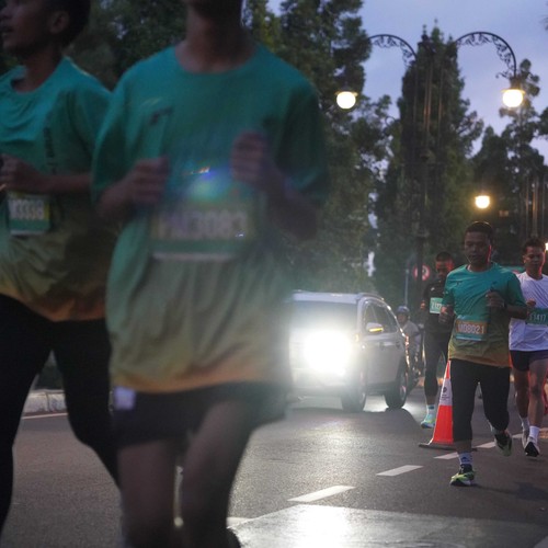 Race photo from BAUR RUN 2025