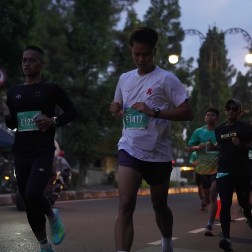 Race photo from BAUR RUN 2025