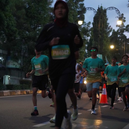 Race photo from BAUR RUN 2025