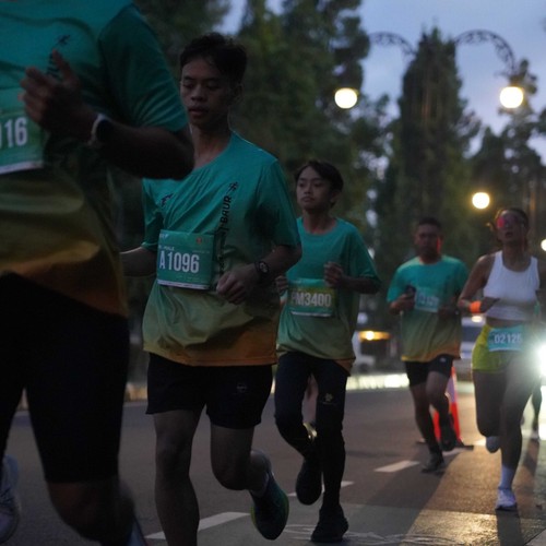 Race photo from BAUR RUN 2025