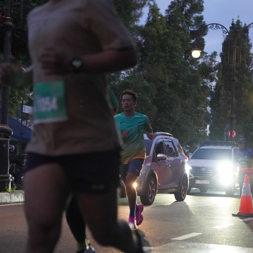 Race photo from BAUR RUN 2025